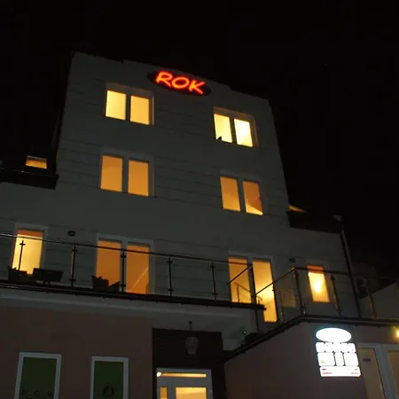アパート Rok